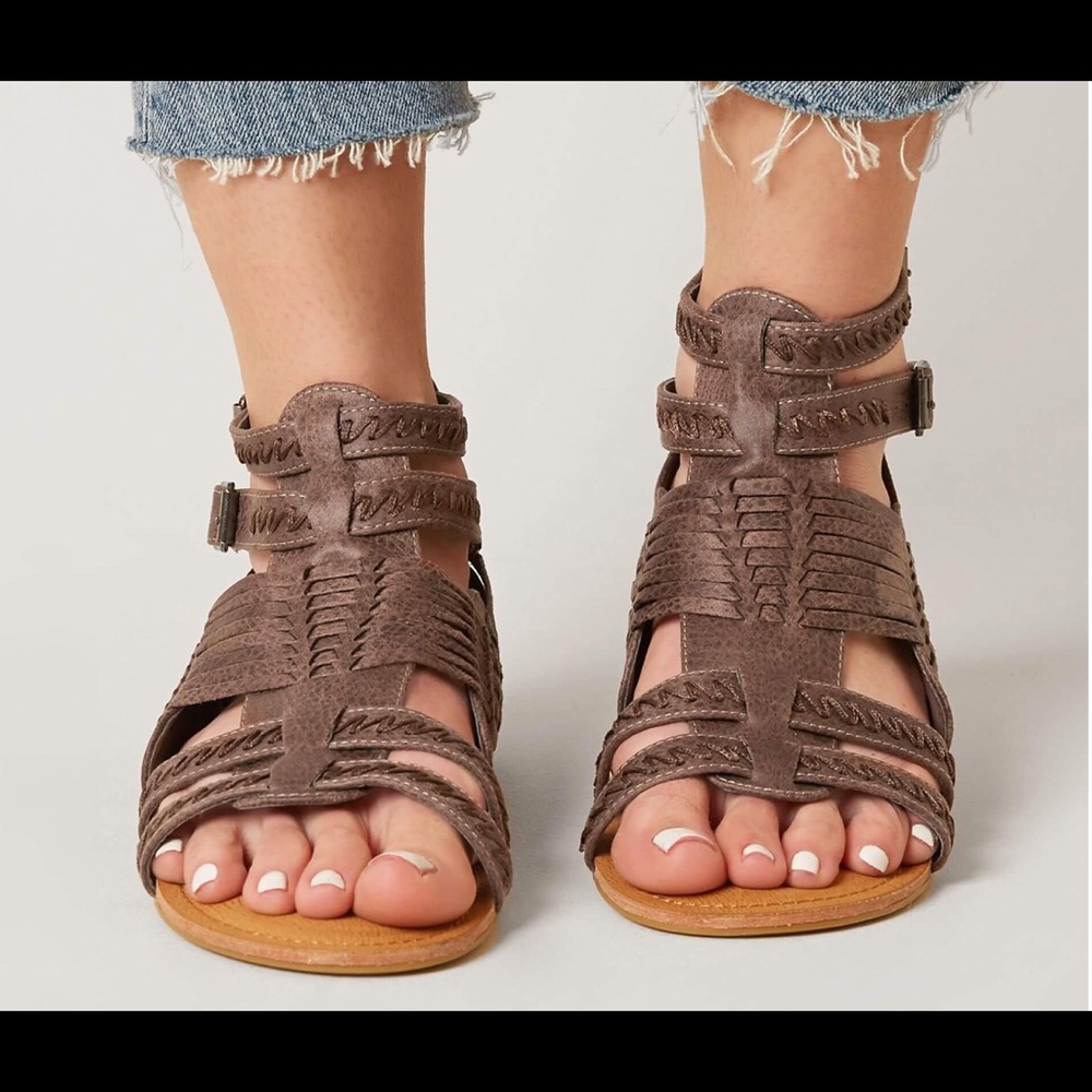 Not Rated Bed & Breakfast Sandal